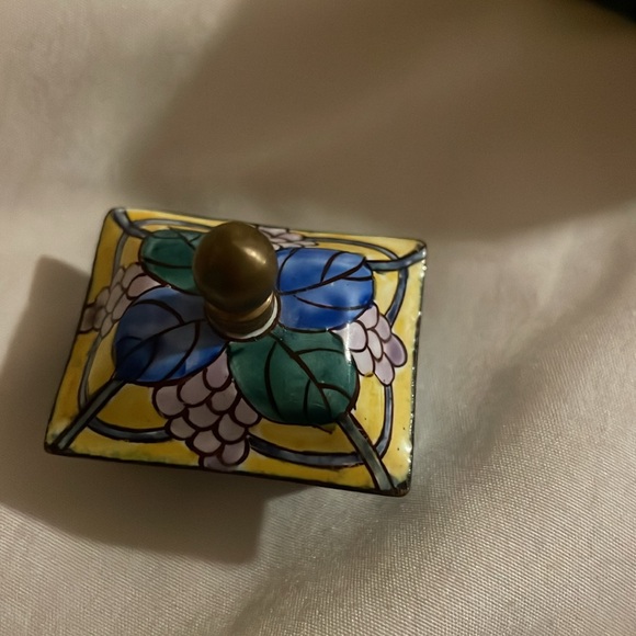 Kelvin Chen miniature hummingbird teapot - Picture 7 of 9